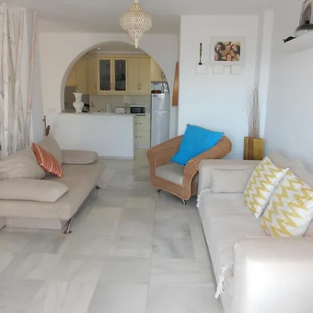 ,nerja, Seaview, Pool, 3 Bedrooms, Huge Terrace And Garden 펜션